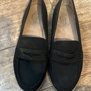 Life Stride Black Slip-On Penny Loafers